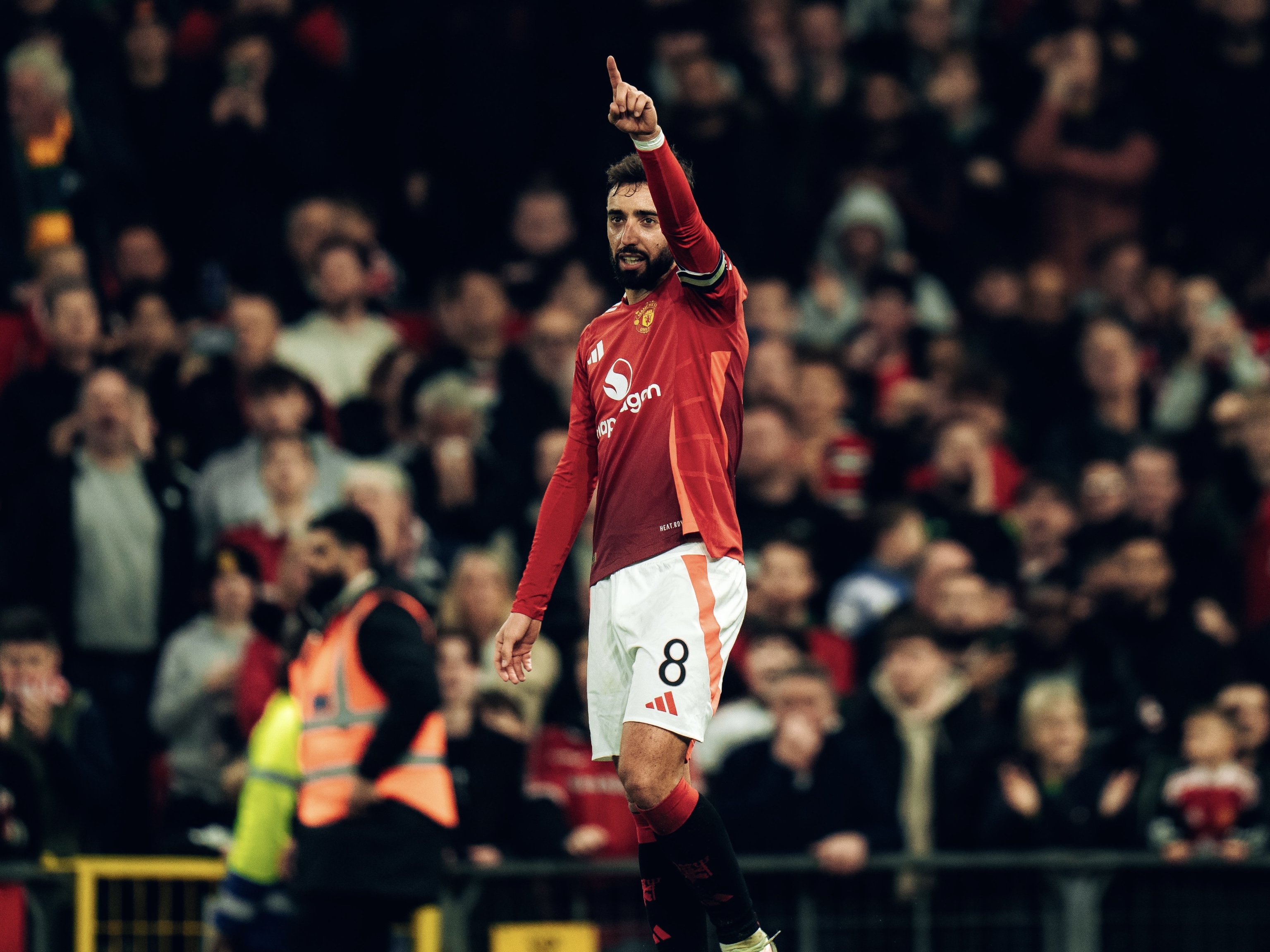 包含曼联新锐崭露头角，战术水准高超的词条